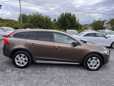2016 Volvo V60 Cross Country