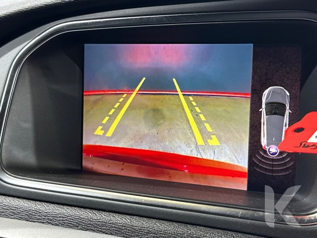 2018 Volvo V40