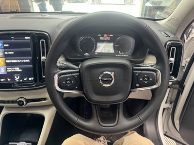 2022 Volvo XC40