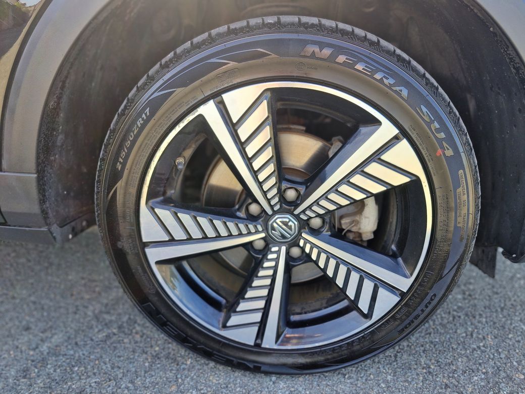 2020 MG ZS