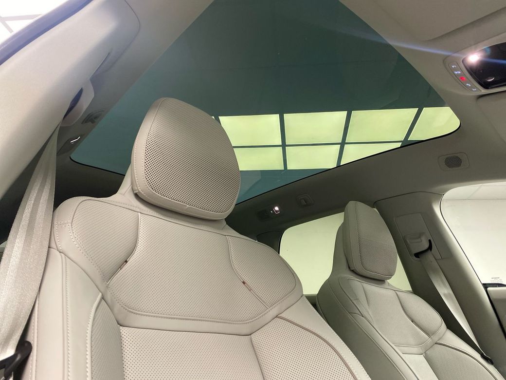 2027 Volvo EX60