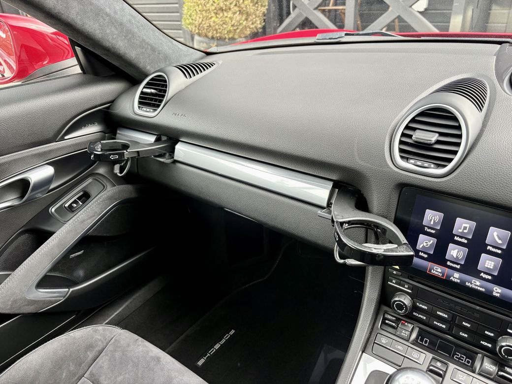 2021 Porsche Cayman