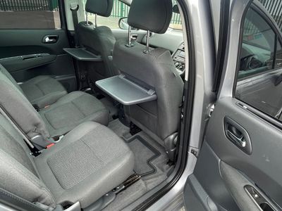 2017 Peugeot 5008