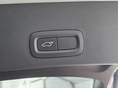 2022 Volvo XC40
