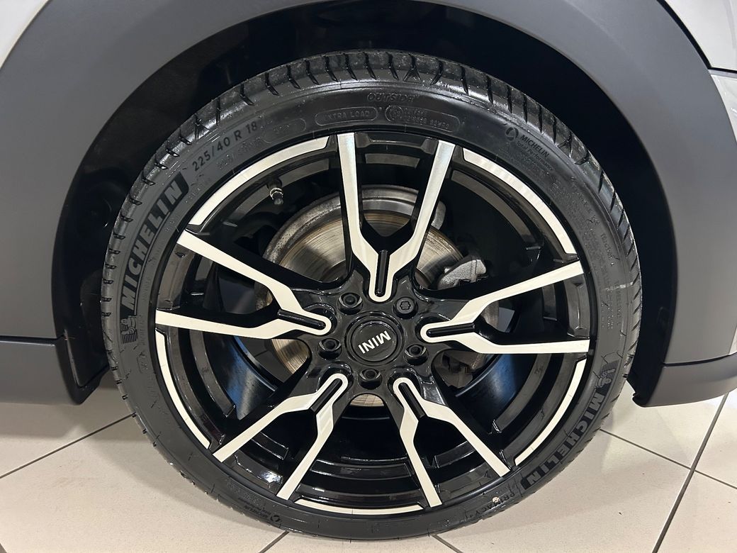 2024 Mini Hatch