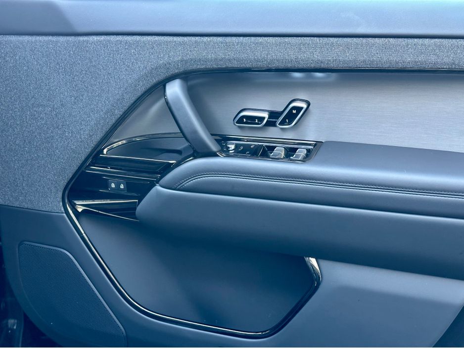 2025 Land Rover Range Rover Sport