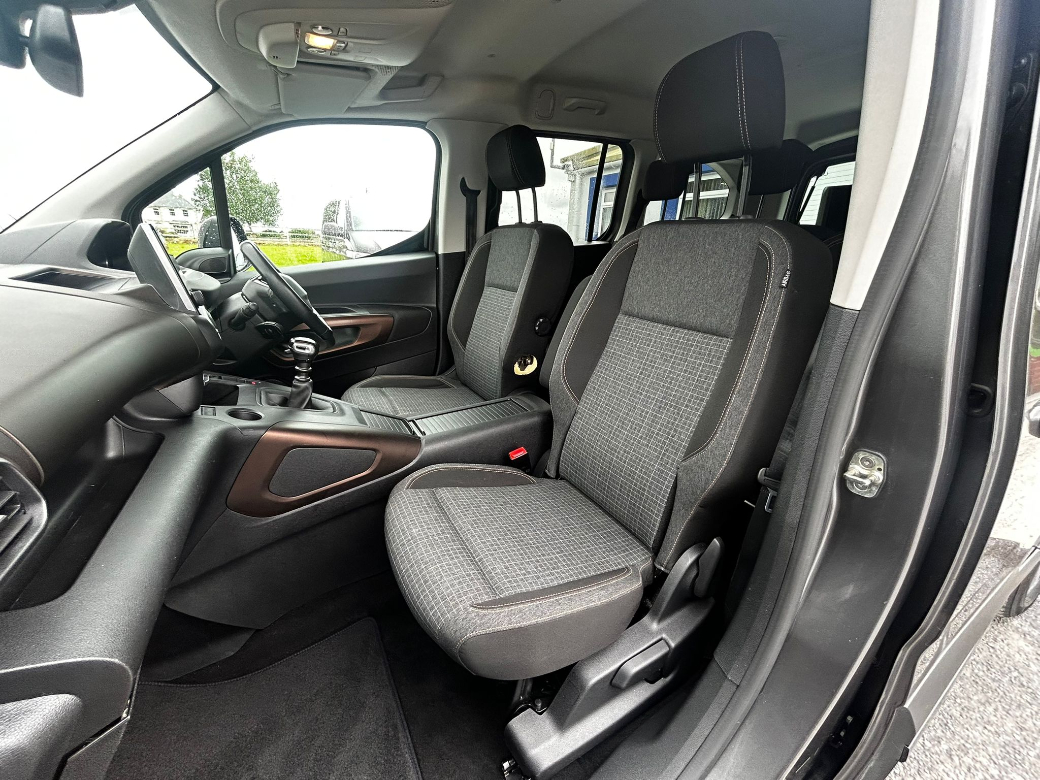 2021 Peugeot Rifter