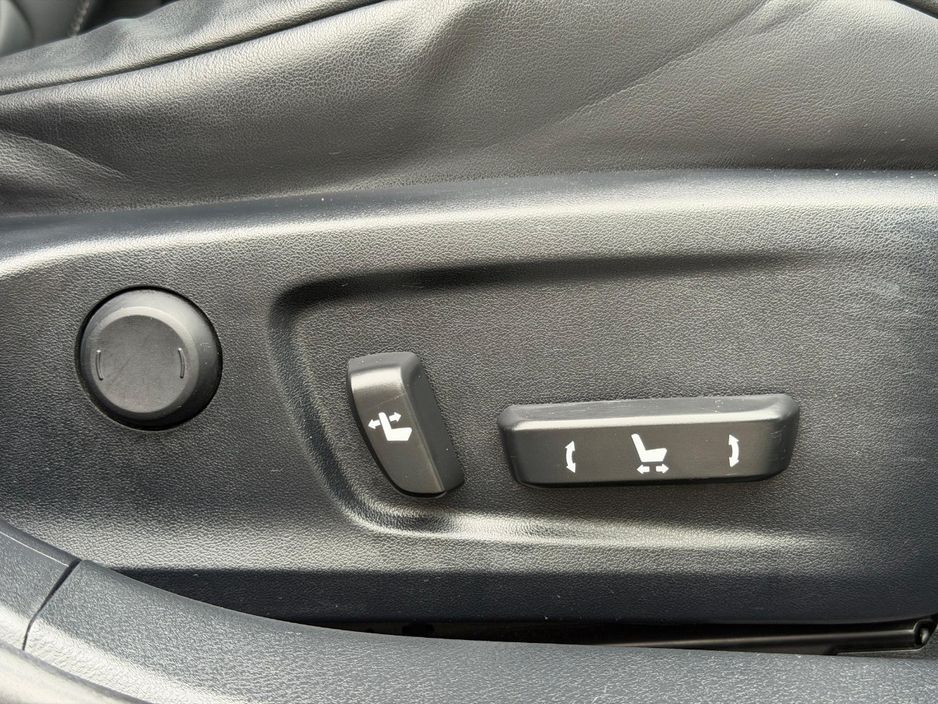 2018 Lexus IS 300h