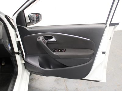 2015 Volkswagen Polo