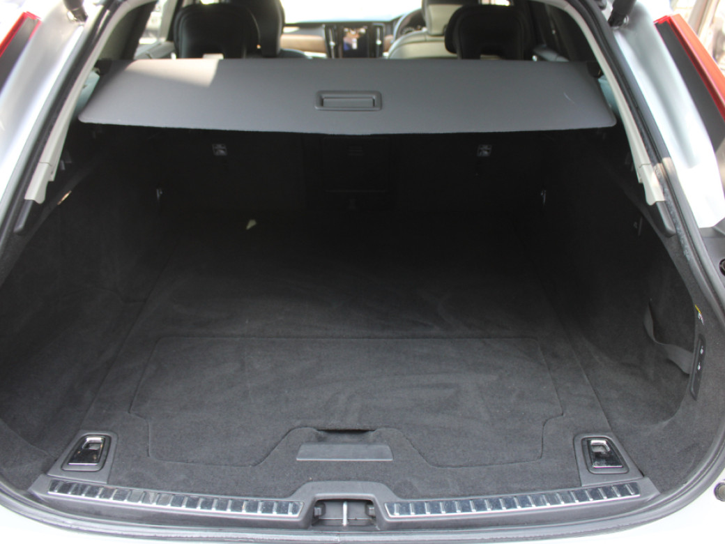 2019 Volvo V90