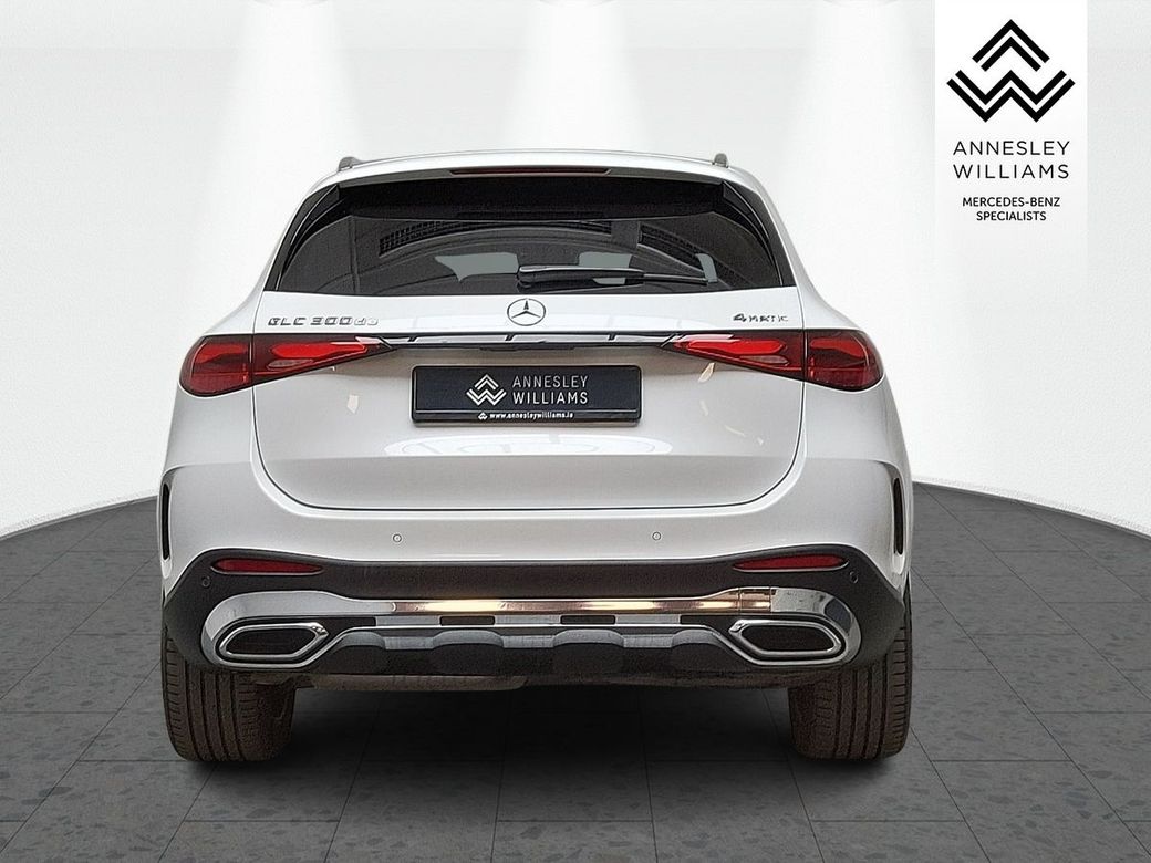 2023 Mercedes-Benz GLC Class