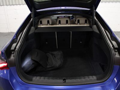 2022 BMW i4
