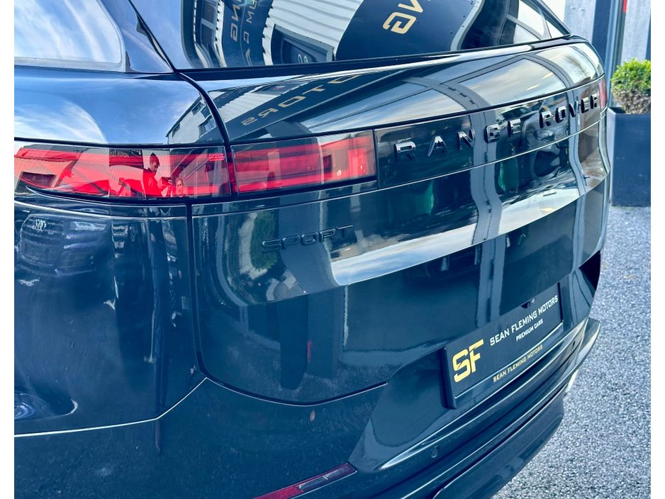 2025 Land Rover Range Rover Sport