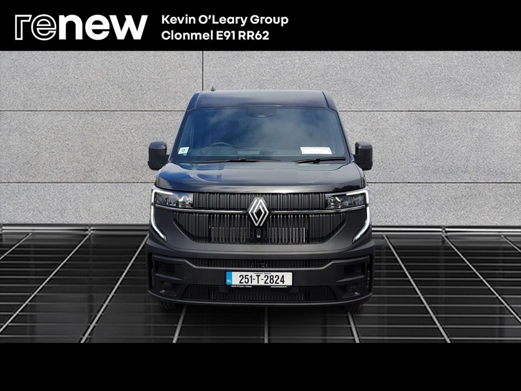2025 Renault Master