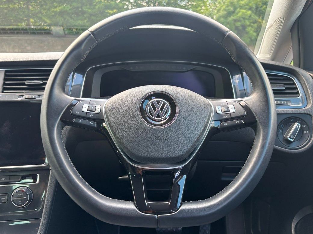 2019 Volkswagen Golf