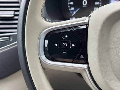 2022 Volvo XC90