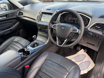 2017 Ford Galaxy