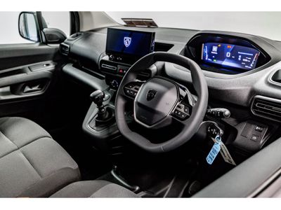 2025 Peugeot Partner