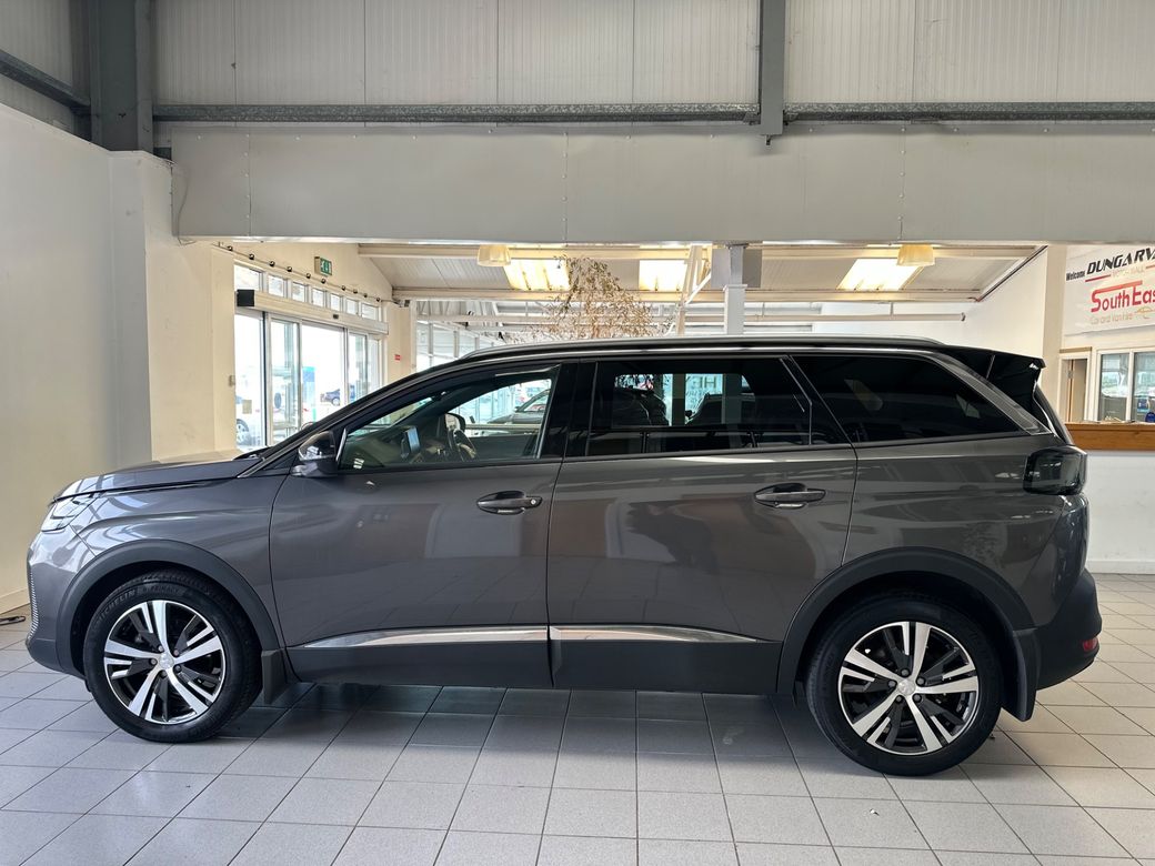 2024 Peugeot 5008