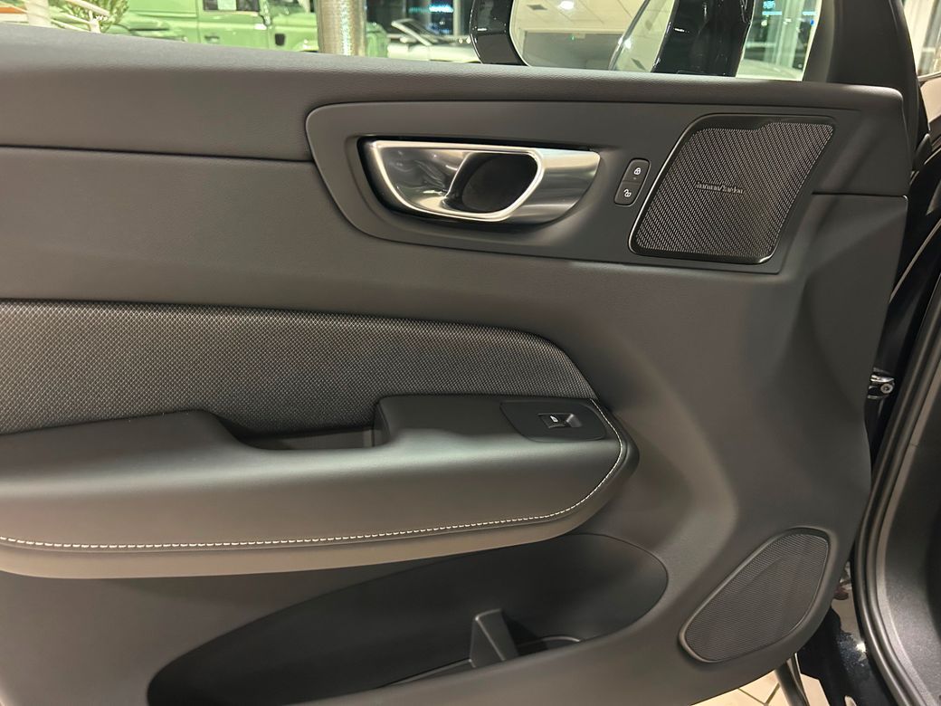 2025 Volvo XC60