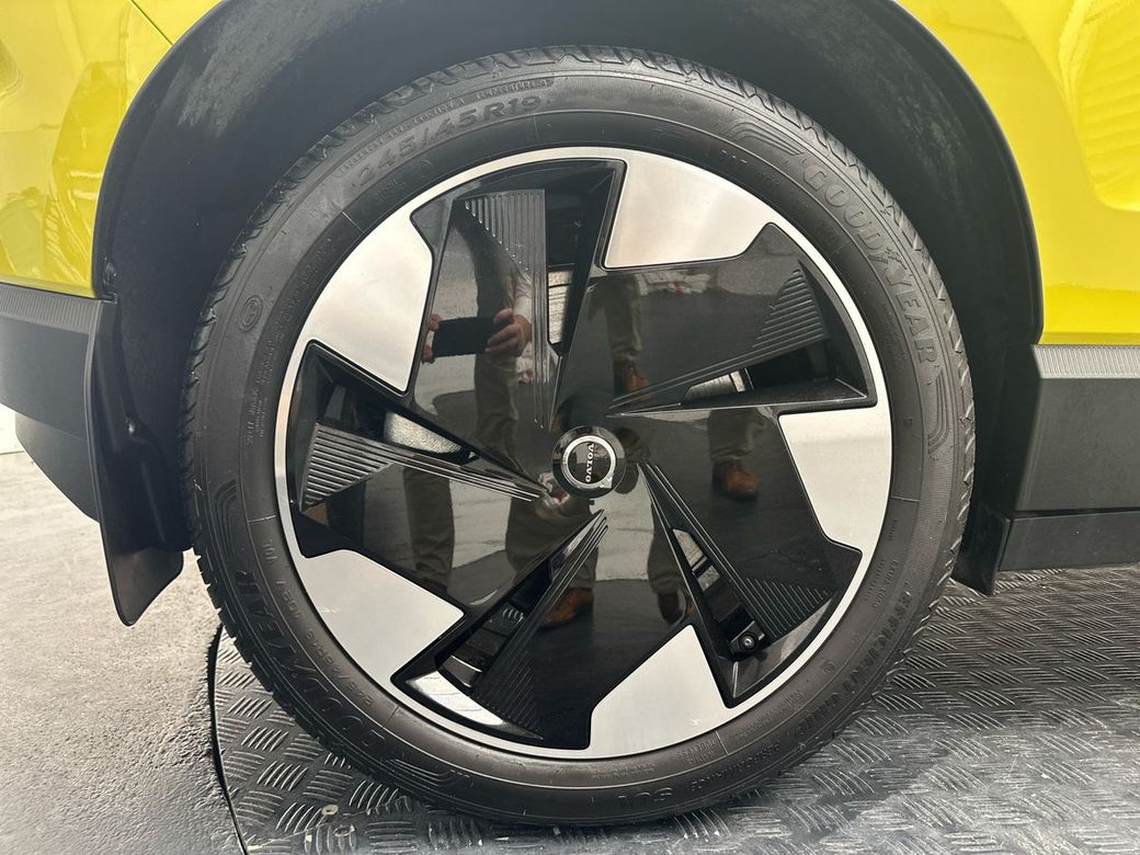 2025 Volvo EX30