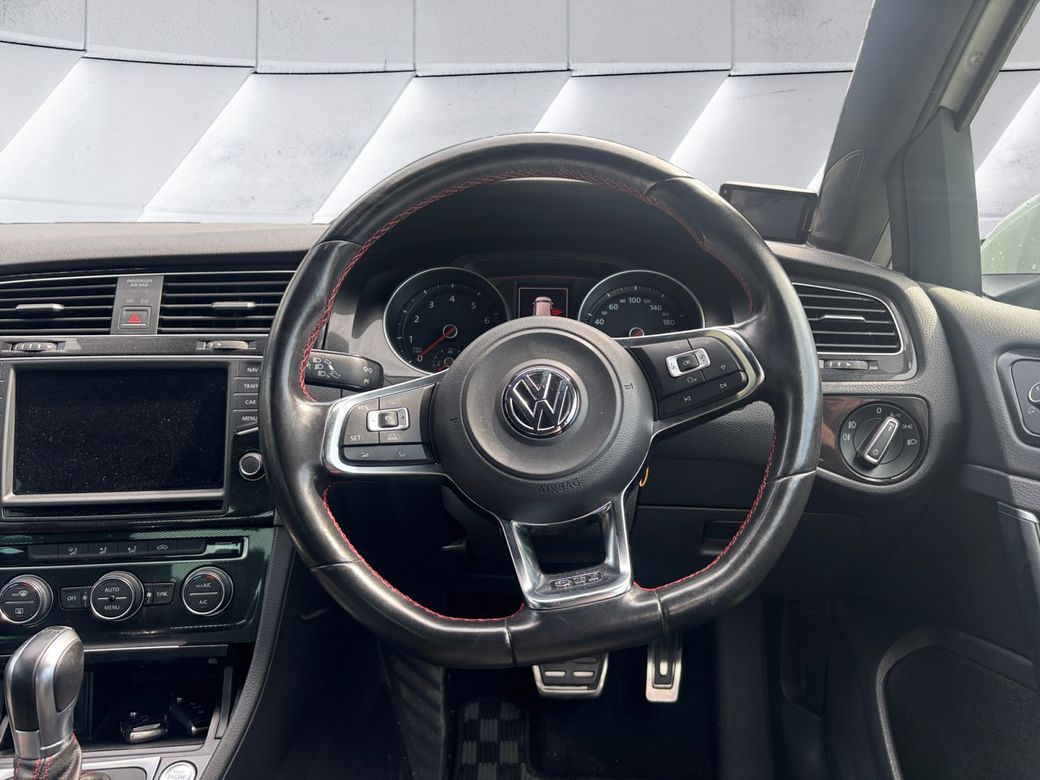2016 Volkswagen Golf