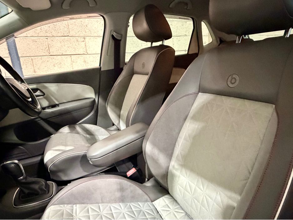 2017 Volkswagen Polo