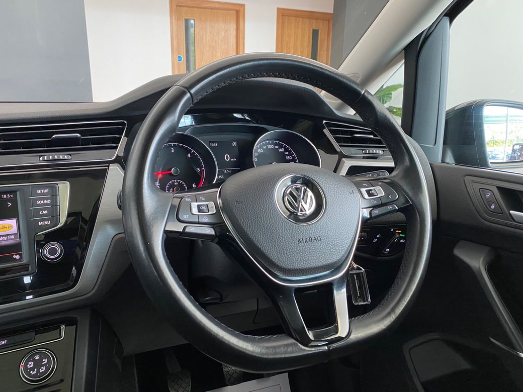 2016 Volkswagen Touran