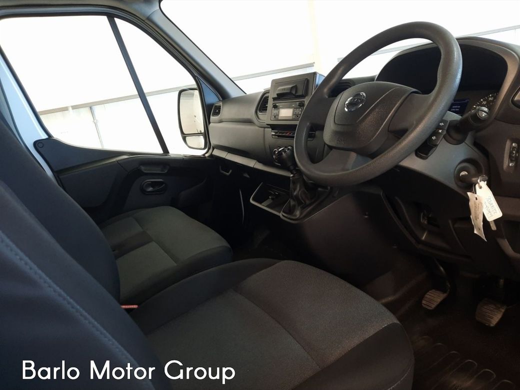 2022 Nissan Interstar