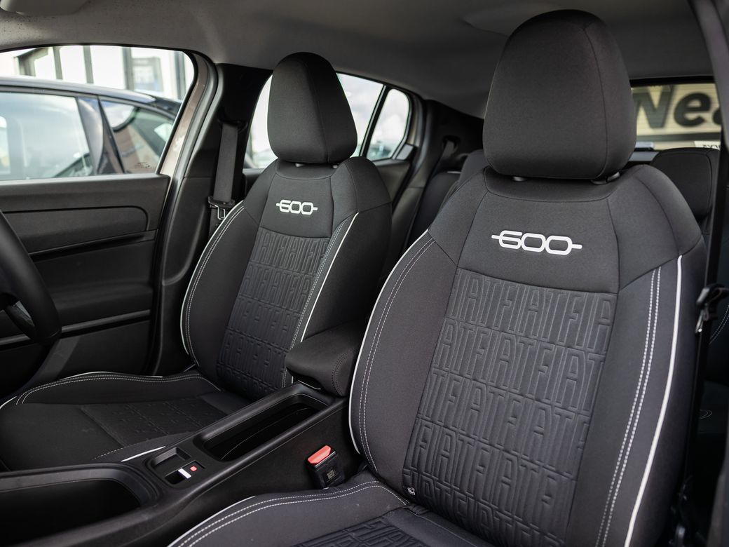 2025 Fiat 600