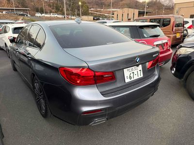 2019 BMW 523