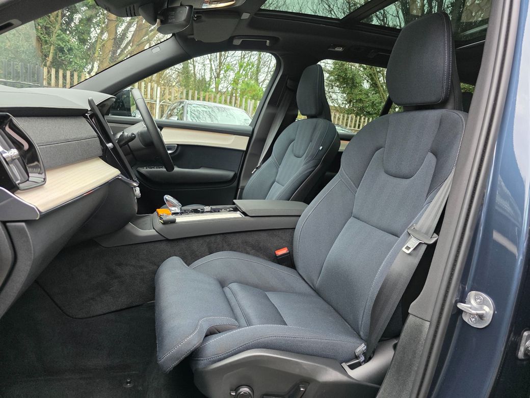2025 Volvo XC90