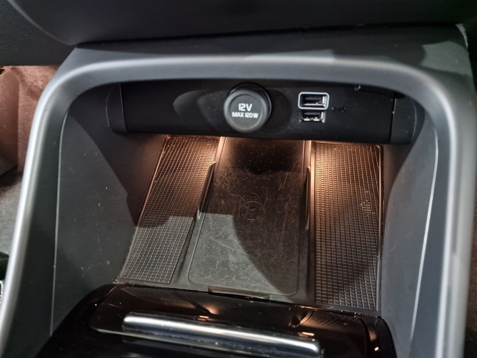 2023 Volvo XC40