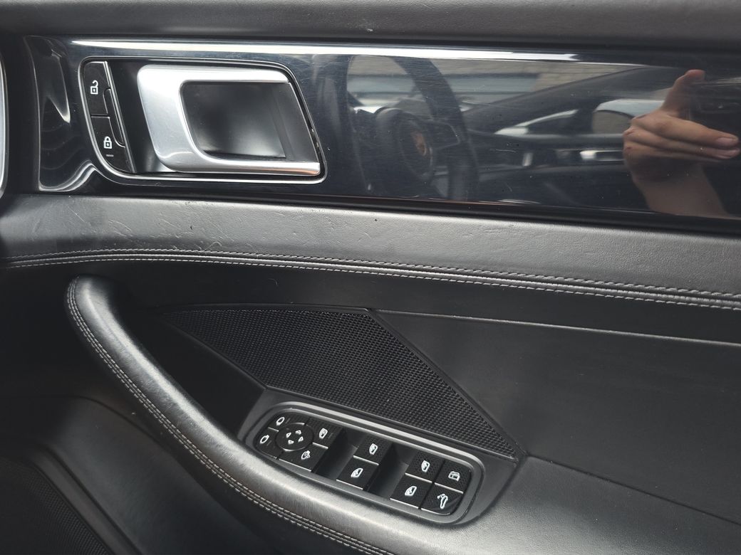 2019 Porsche Panamera