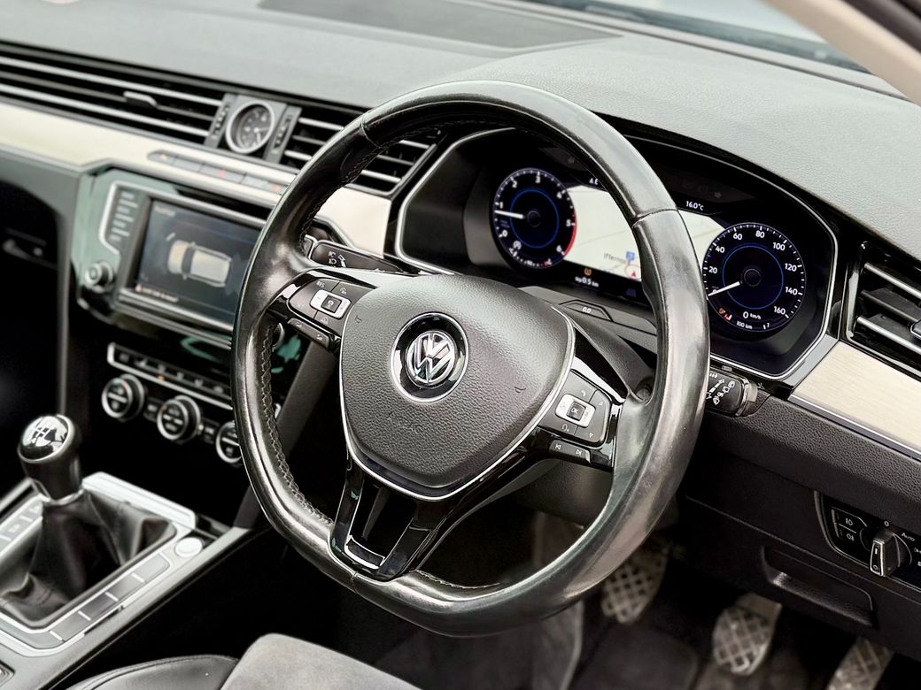 2016 Volkswagen Passat