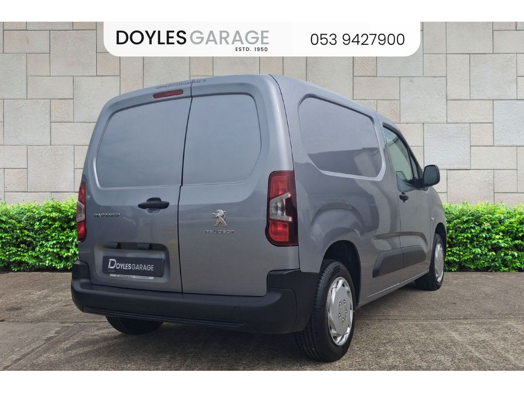 2024 Peugeot Partner