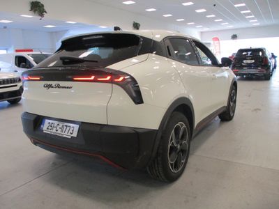 2025 Alfa Romeo Junior