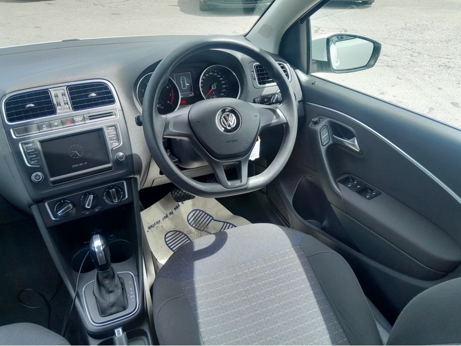 2016 Volkswagen Polo