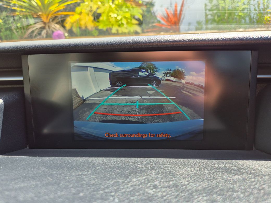 2015 Lexus IS 300h