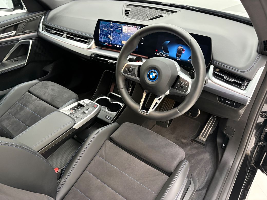 2025 BMW X1
