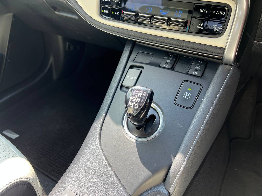 2017 Toyota Auris