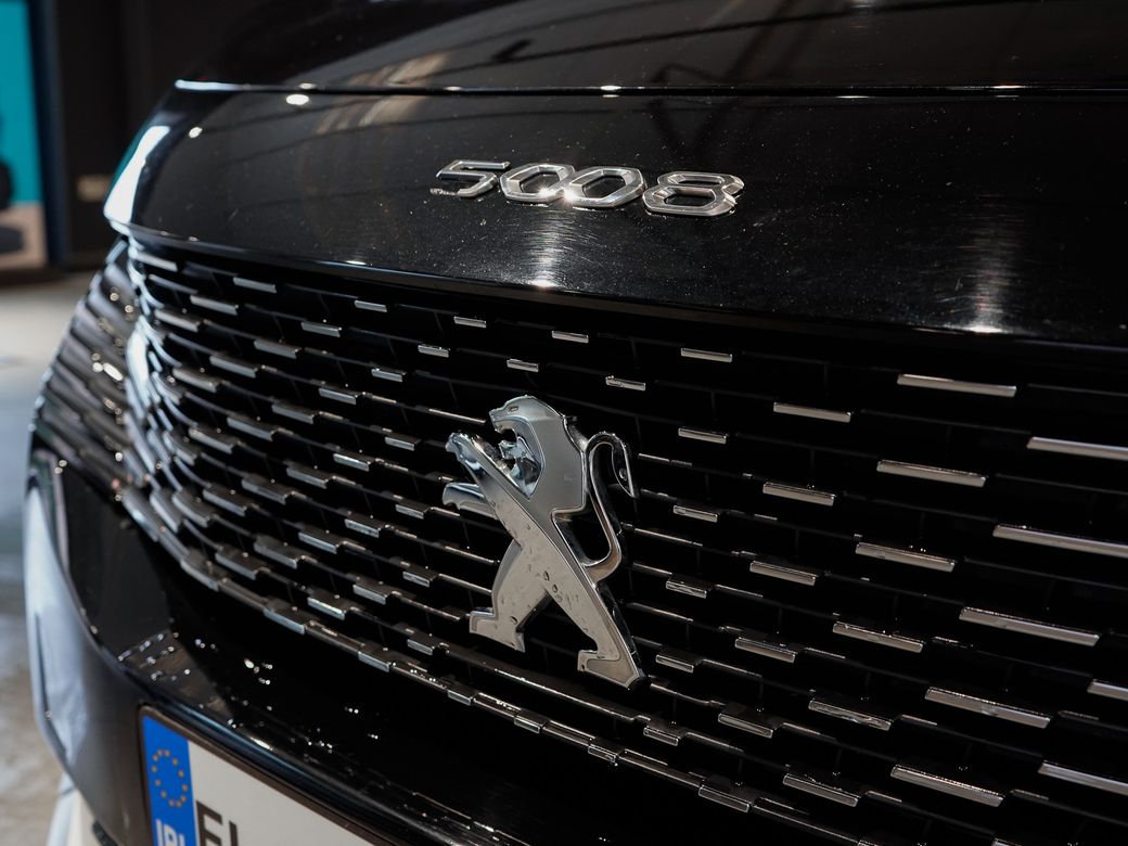 2023 Peugeot 5008