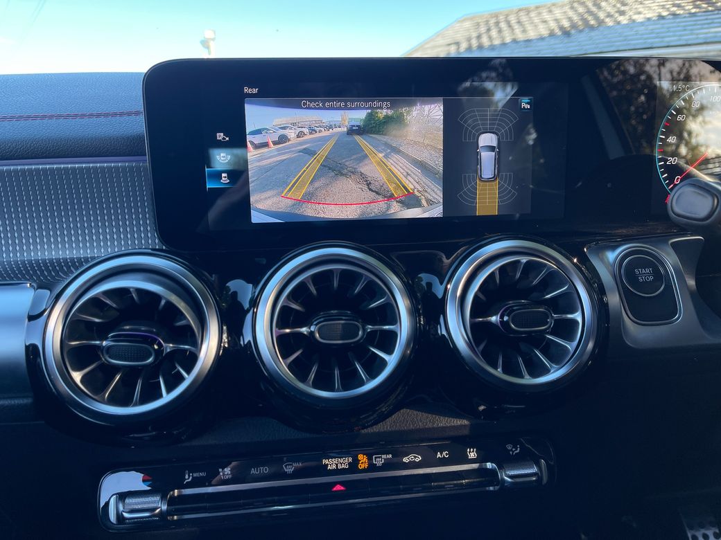 2022 Mercedes-Benz EQB