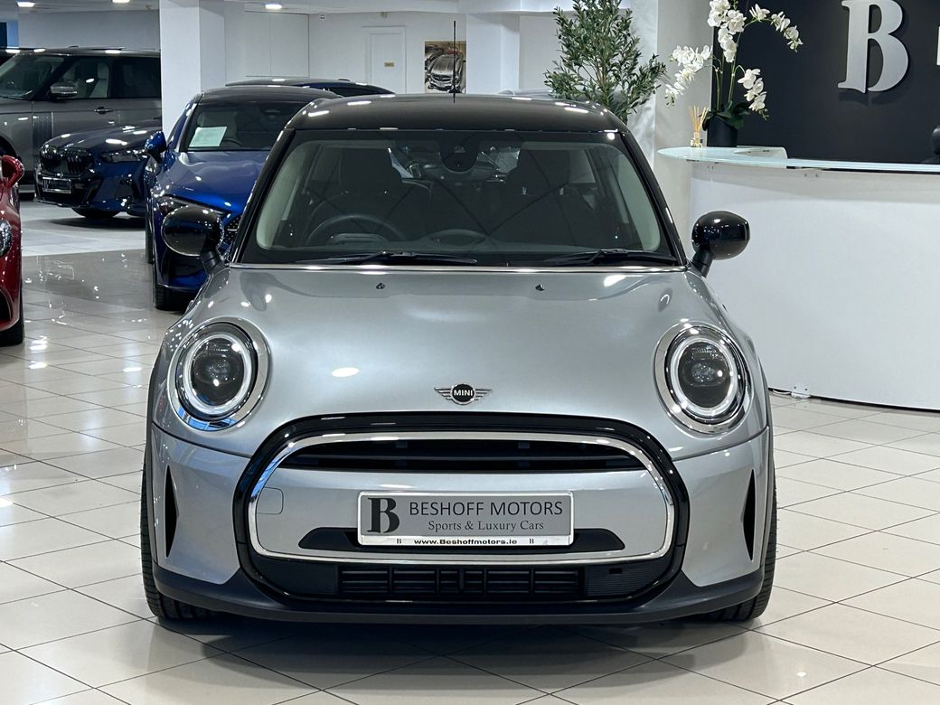 2024 Mini Hatch