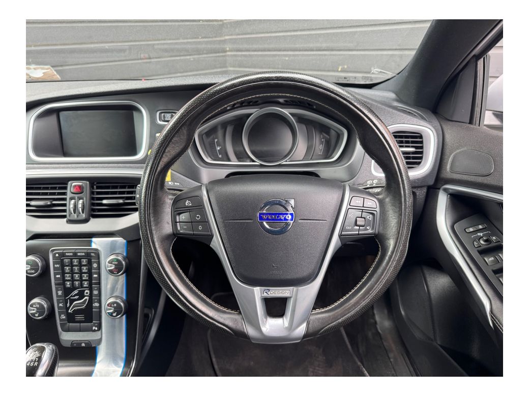 2016 Volvo V40