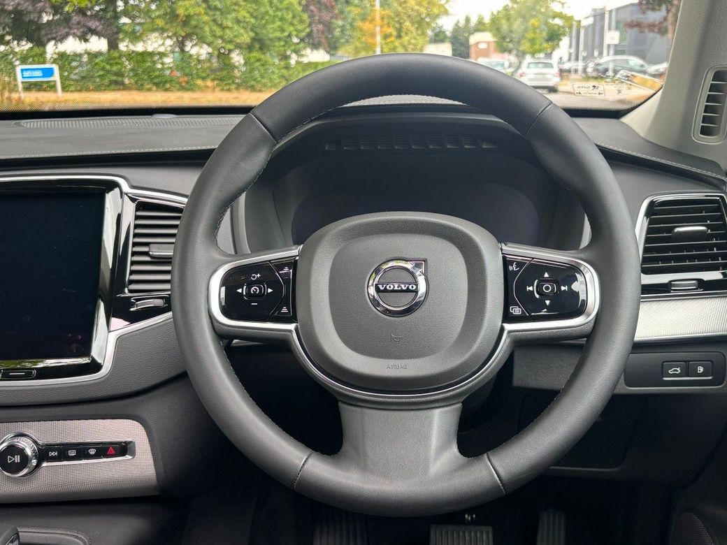 2023 Volvo XC90