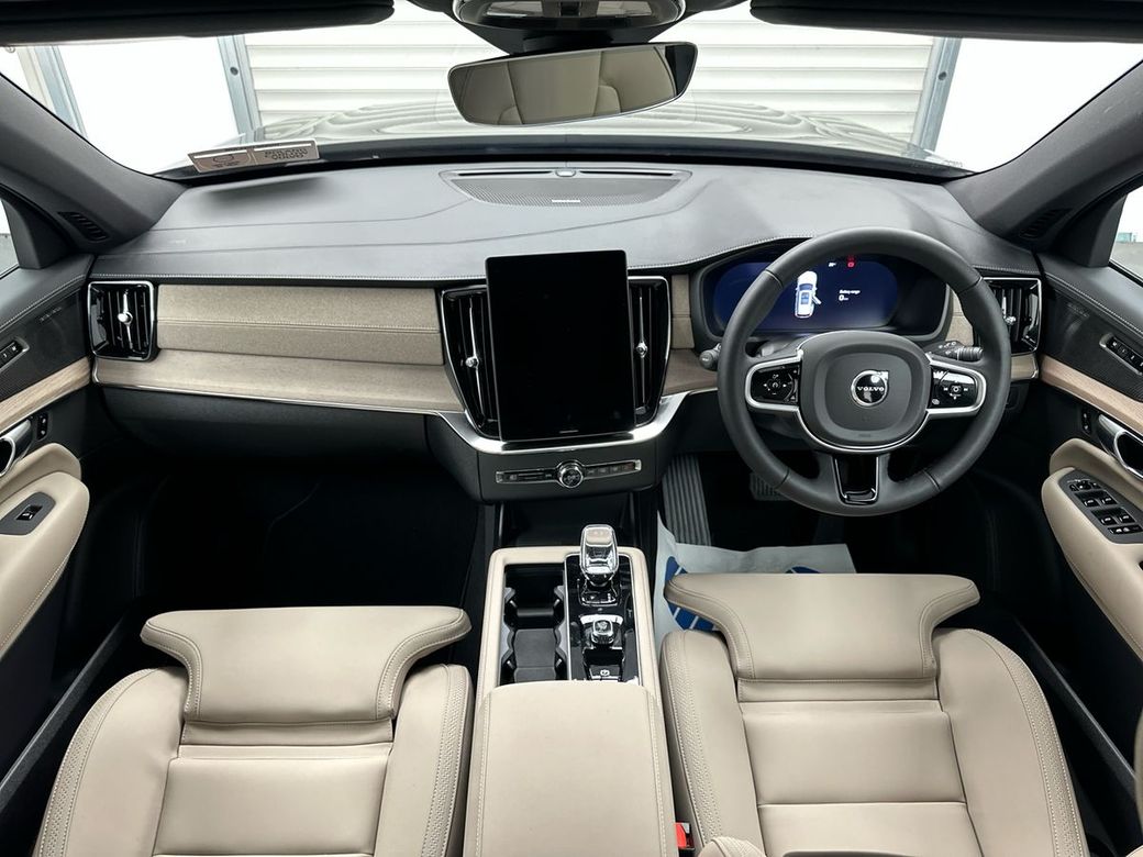 2025 Volvo XC90