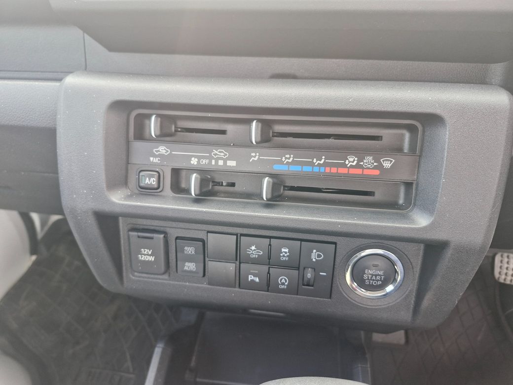 2022 Daihatsu Hijet
