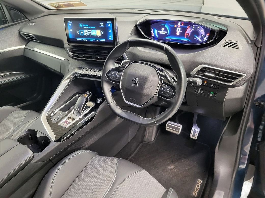 2023 Peugeot 5008