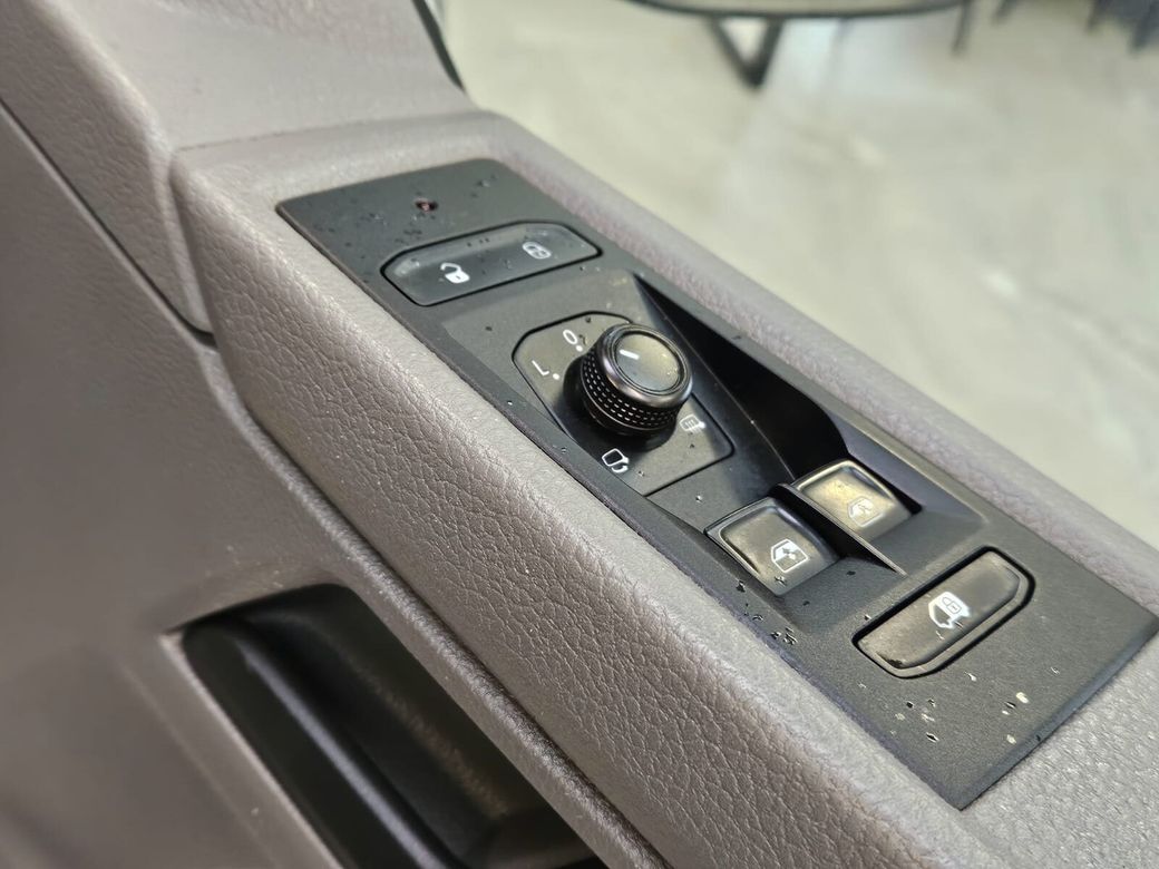 2023 Volkswagen Transporter